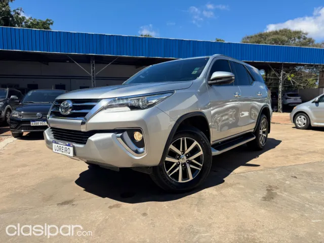Toyota Fortuner 2019 — foto 2