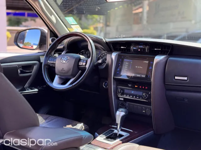 Toyota Fortuner 2019 — foto 4
