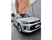 KIA RIO SEDAN EX 2.018 - PLATA
