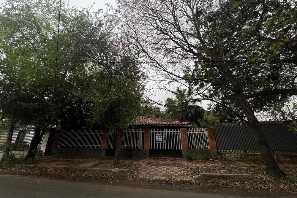 TERRENO CCONSTRUCCION A DEMOLER EN BO.HERRERA-ASUNCION SANDRADE A 200 MTRS MCAL.LOPEZ — photo 3