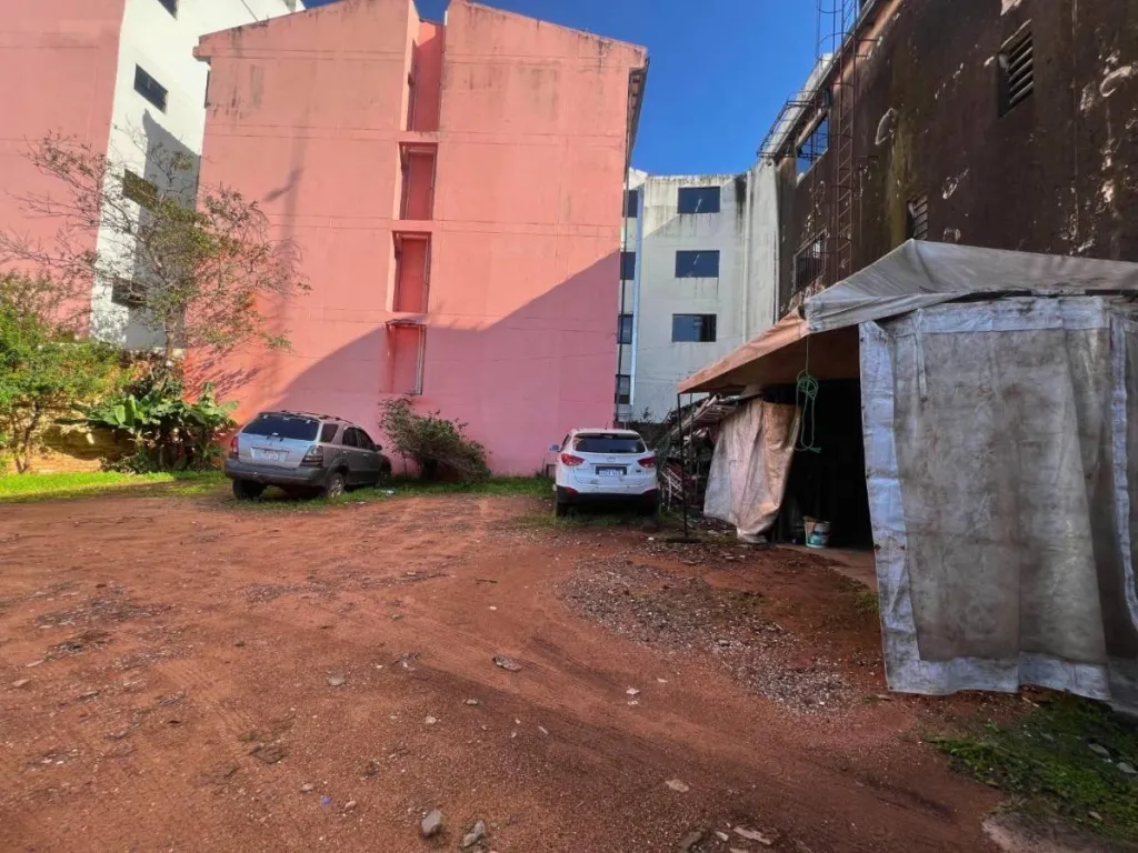 En venta Edificio con departamentos y salones comerciales en Fernando de la Mora — foto 2