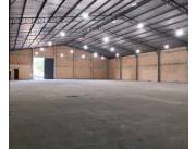 En Alquiler Amplio Depósito de 900 m2 libres en Mariano Roque Alonso A452