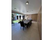EN VENTA HERMOSA PROPIEDAD EN EL BARRIO MBURUKUYA