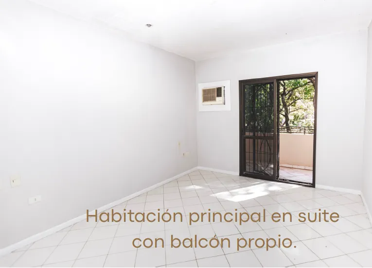 VENDO AMPLIO DEPARTAMENTO EN BARRIO MBURICAO — foto 3