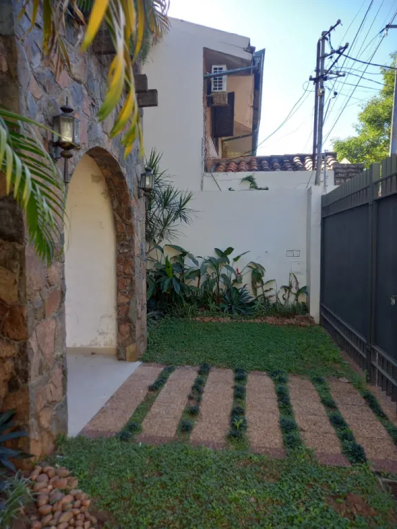 Alquilo Residencia de calle a calle en Barrio Las Mercedes — photo 2