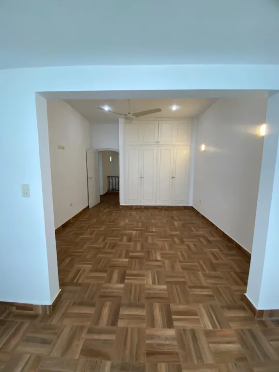Vendo Casa Colonial de 338 m2 en el Barrio Ycua Sati - CLAP7333977 — foto 3