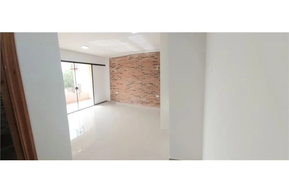Alquilo amplio y hermoso dúplex de 4 hab. en MRA Ubicado en el barrio la Concordia, zona r — photo 2