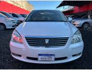 Toyota premio 2005