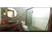 NRO. 35 - Casa amoblada con piscina en Encarnación