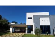 Vendo espectacular casa en San Bernardino, BARRIO CERRADO SUNSET HILLS