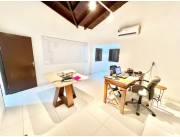 En alquiler: Casa ideal para oficina en Barrio Herrera (A315)