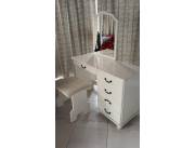 TOCADOR BLANCO CON ESPEJO