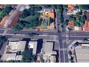 En venta 828 M2. Sobre la avenida Eusebio Ayala. Frente a Gran via.