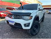 Mitsubishi Triton 2015 único dueño a transferir, motor diesel , caja mecánica 4x4 , llant