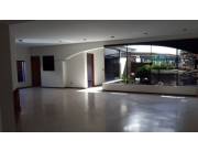 RESIDENCIA DE DISEÑO EXCLUSIVO – IDEAL PARA DIPLOMATICOS, ESTUDIOS CONSULTORIOS, OFICI
