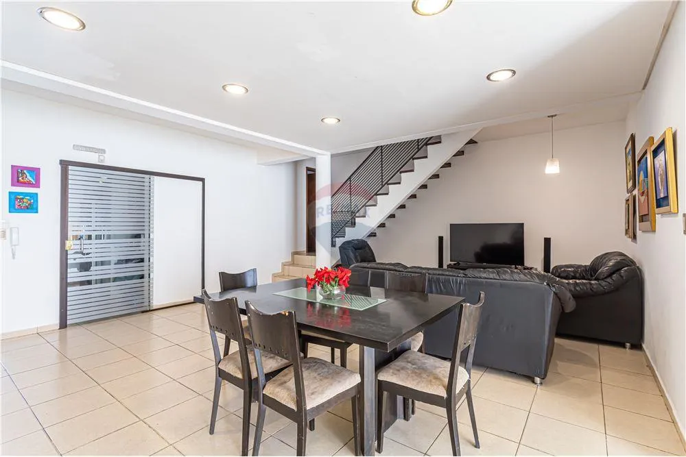 VENDO DUPLEX EN SANTA LIBRADA ZONA UNIVERSIDAD CATOLICA — foto 2