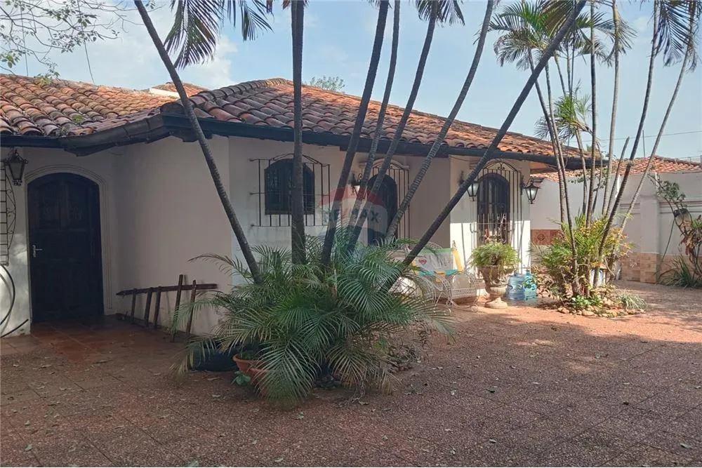 VENDO CASA ESTILO COLONIAL ZONA TERMINAL — foto 3