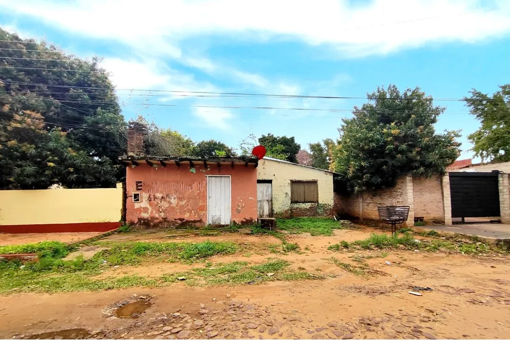 VENDO TERRENO ZONA CIT BO.CAMPO GRANDE-LUQUE SCALLE EMPEDRADA LAURELES 420 M2 — foto 2