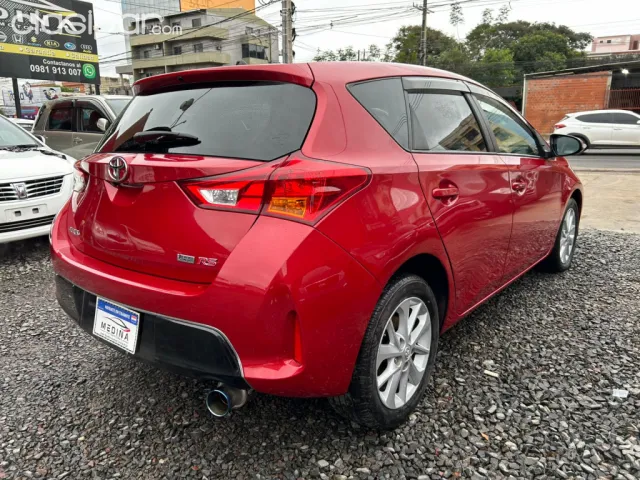 Toyota New Auris 2012 — foto 5