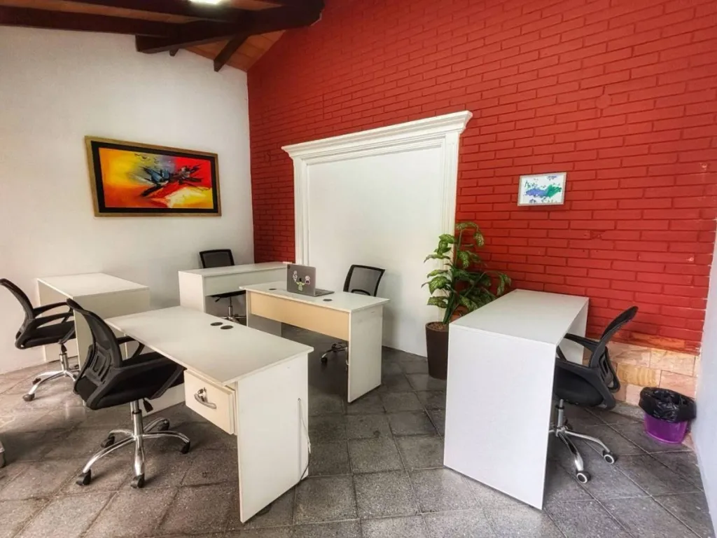 ALQUILO OFICINA PRIVADA EN COMPLEJO DE OFICINAS EN EL BARRIO RECOLETA — фото 2