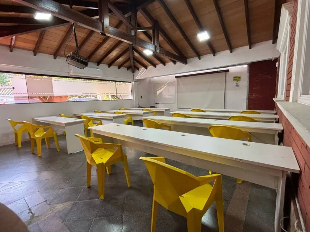 ALQUILO OFICINA PRIVADA EN COMPLEJO DE OFICINAS EN EL BARRIO RECOLETA — фото 3