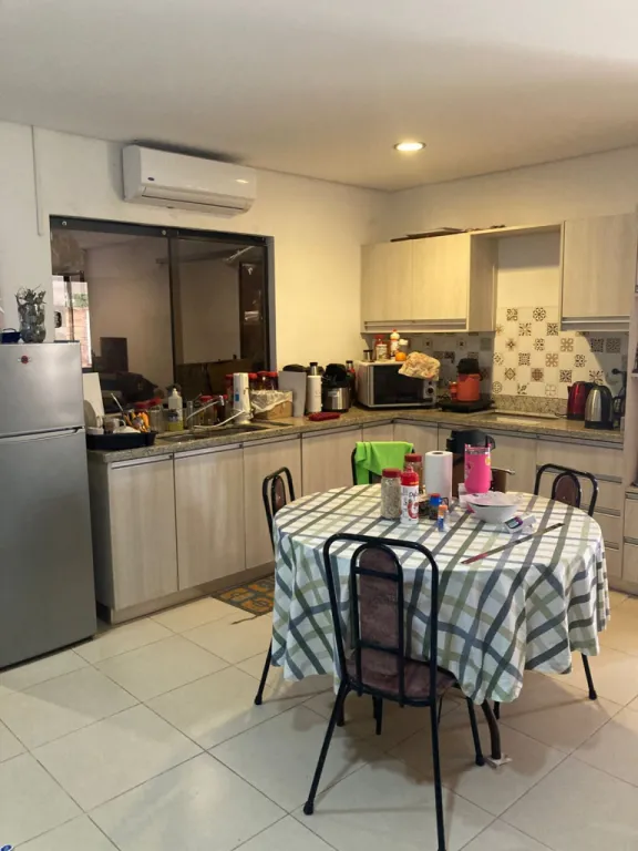 Vendo Casa en Laurelty - Luque — foto 3