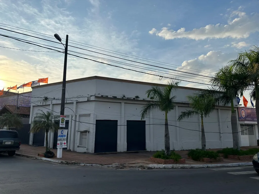 Vendo Propiedad con EXCELENTE ubicacion enfrente a la municipalidad de Lambare — foto 3