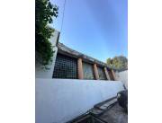 En venta deposito/tinglado con EXCELENTE ubicacion en Sajonia, sobre Carlos Antonio Lopez