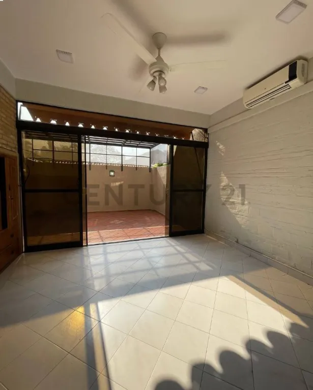 VENDO DUPLEX EN BARRIO MBURUCUYA — foto 3