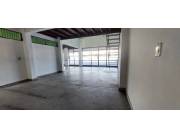 ALQUILO AMPLIO SALÓN EN LOMA PYTA