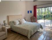VENTA CASA AMOBLADA en San Bernardino (3 dormitorios piscina quincho fogón) crédito bancar