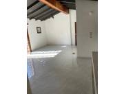VENDO CASA EN SAJONIA ZONA COLEGIO CEPB