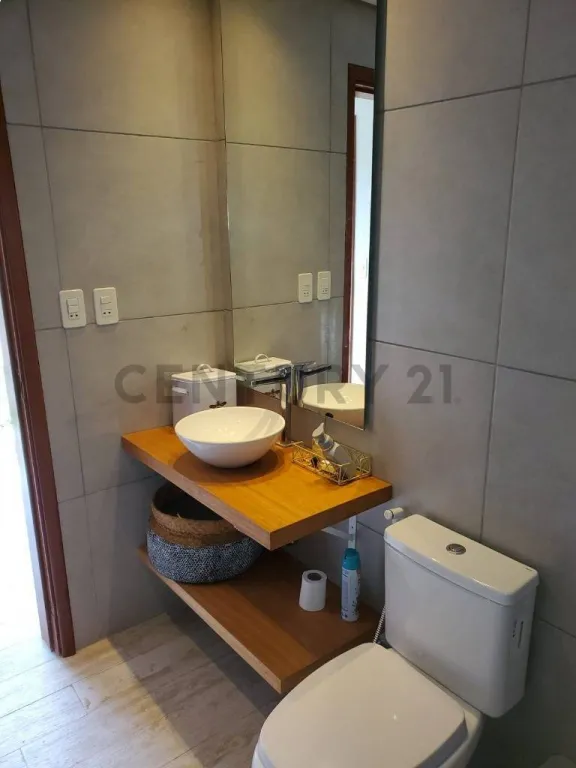 OPROTUNIDAD UNICA,CASA EN ESQUINA, 1100 M2, PISCINA, QUINCHO — foto 3