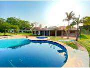Mansión en el Yatch & Golf Club a la venta