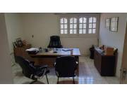 VENDO CASA ZONA MBURUCUYA