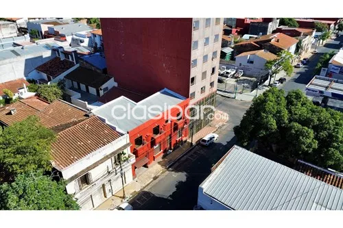 CASA EN EL CENTRO PARA USO RESIDENCIAL O COMERCIAL — foto 2