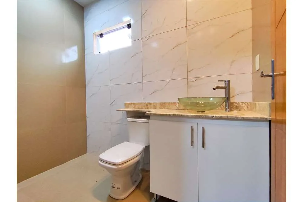 VENDO DUPLEX LAURELTY, 3 DORM. CON JARDIN, SAN LORENZO — foto 3