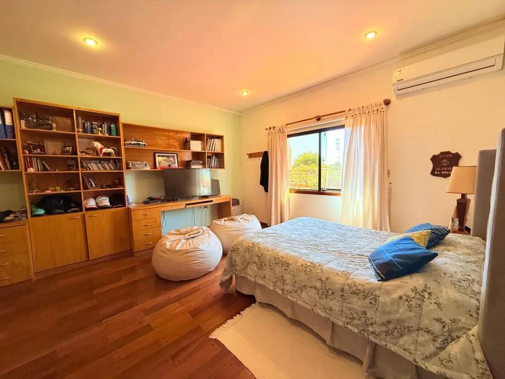 ALQUILO CASA EN ASUNCION BARRIO YCUA SATI COD 5820 PRECIO: 3.500 USD IVA Y MANTENIMIENTO — foto 2