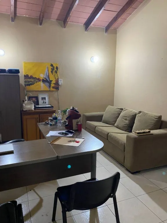 Alquilo Casa más Tinglado en zona estratégica — foto 2