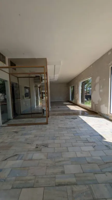 ALQUILO LOCAL COMERCIAL EN ZONA ESTRATEGICA - a 5 min del shopping del sol — foto 3