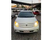 TOYOTA IST 2004