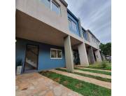 Alquilo duplex en condominio