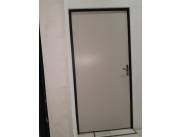 PUERTAS DE PLACAS EUCATEX