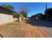 VENDO AMPLIO TERRENO CON SALON COMERCIAL SOBRE LA AVDA CAAGUAZU ÑEMBY