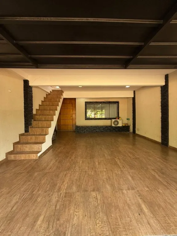 VENDO DUPLEX EN LAMBARÉ, BARRIO VALLE APU’A — foto 2