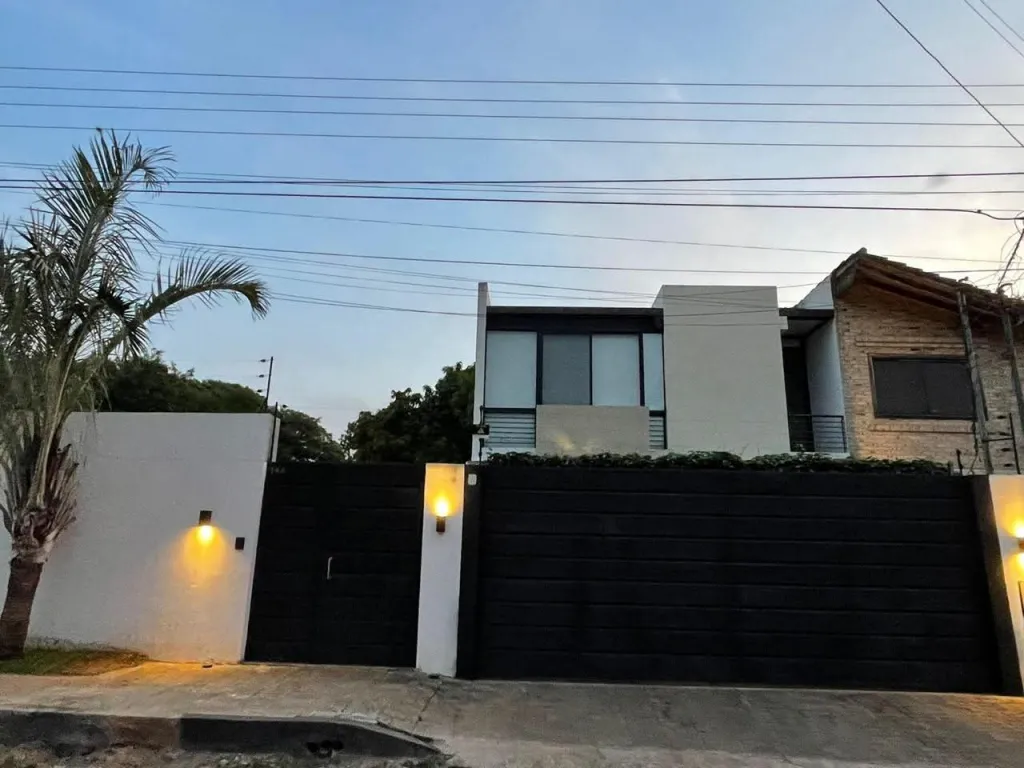 VENDO CASA MINIMALISTA ZONA CIT COD 5081 — foto 3