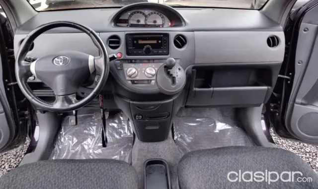Toyota Sienta 2012 — foto 7