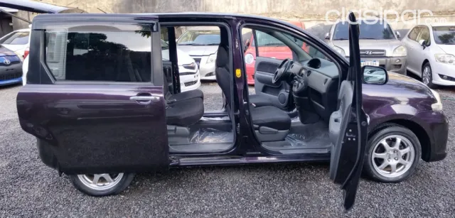 Toyota Sienta 2012 — foto 8