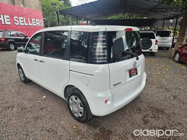Toyota Sienta 2006 — foto 5