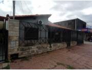 VENDO CASA EN MARIANO ROQUE ALONSO 12 X 35 TOTAL 420 M2 LUGAR ALTO CALLE DE HORMIGON A 8 C